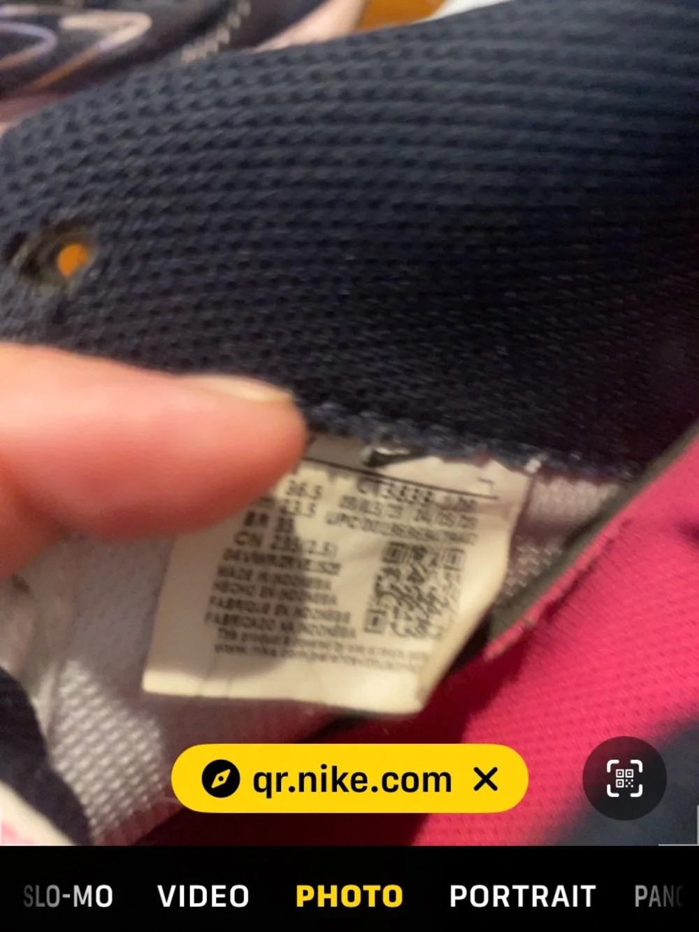 Nike Kids Low-Top Sneakers in White, Black and Hot Pink